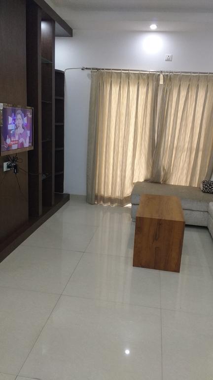 Hitech Shilparamam Guest House Хайдарабад Экстерьер фото