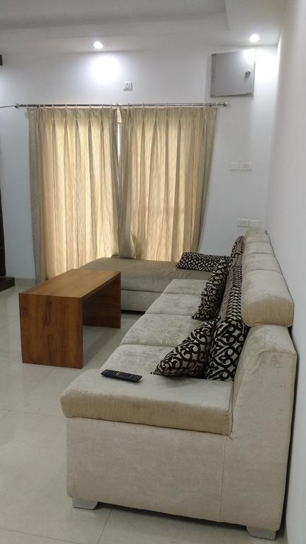 Hitech Shilparamam Guest House Хайдарабад Экстерьер фото